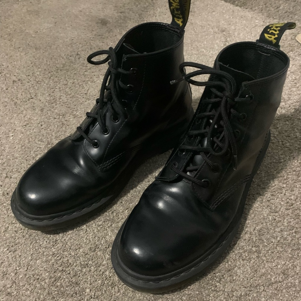Dr. Martens 101 Boot